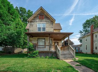 644 W Elk St, Freeport, IL 61032