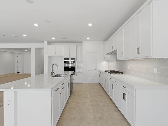 5th image of 11647 Saddleback Dr