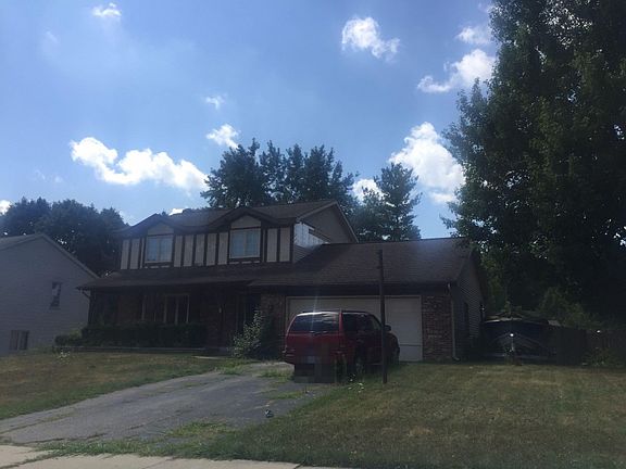 3rd image of 2560 Glencairin Dr NW