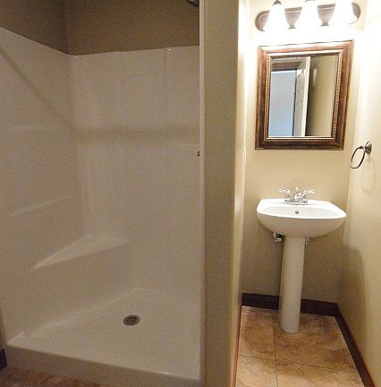 5th image of 1540 Red Oak Dr