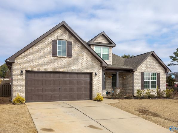 2104 Big Leaf Dr, Huntsville, AL 35803