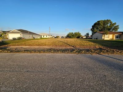 1713 NE 7th Ave, Cape Coral, FL, 33909