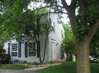 86 Hickory Ln, Cary, IL 60013