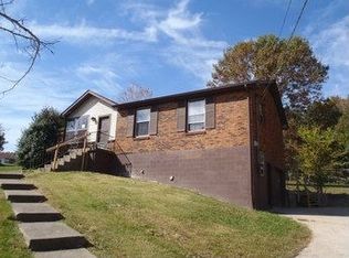 322 Gatlin St, Clarksville, TN 37040