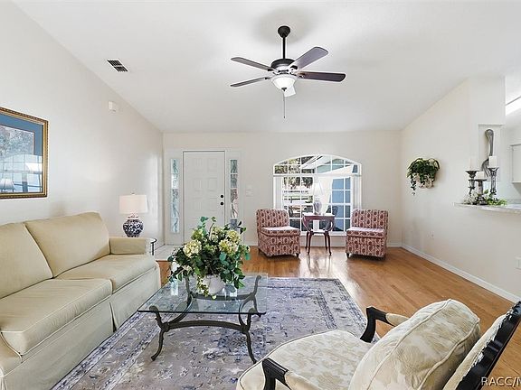 2nd image of 2857 Churchill Dr