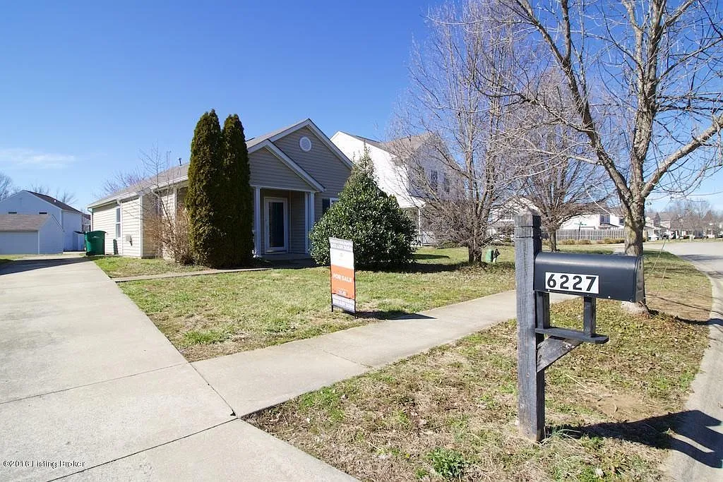 6227 Maravian Dr photo 1