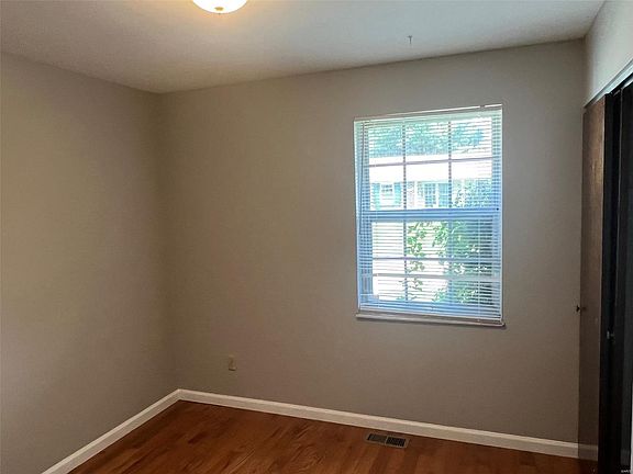 5th image of 836 Baltic Dr