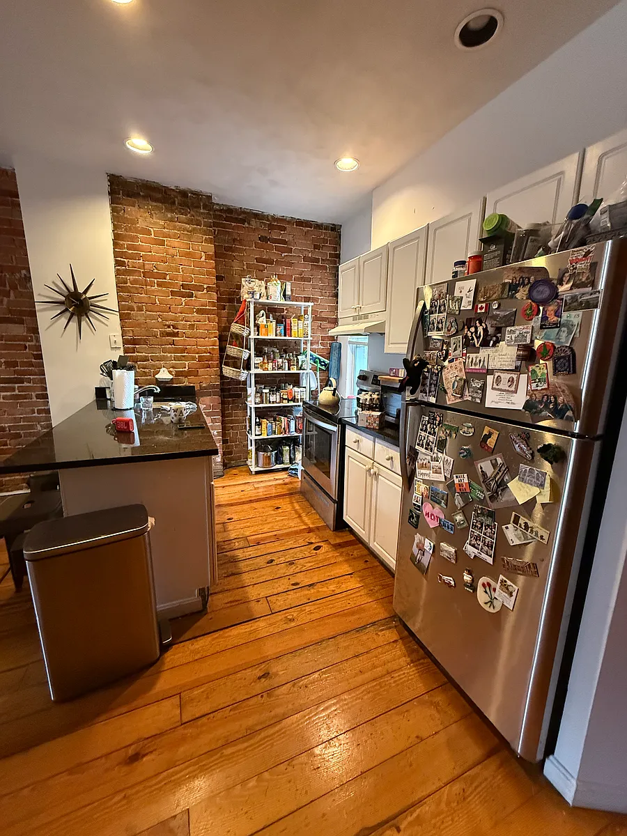 Building Photo - 216 Hemenway St #1