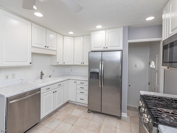 5th image of 8324 Chesterfield Ave