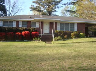 310 Hillcrest Ave, Opelika, AL 36801