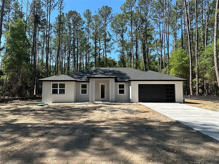 1323 E Derby Dr — Photo 1