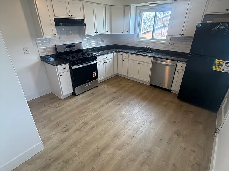 115 Genesee Park Dr #2 — Photo 1