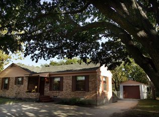 10484 Dunaway Dr, Dallas, TX 75228