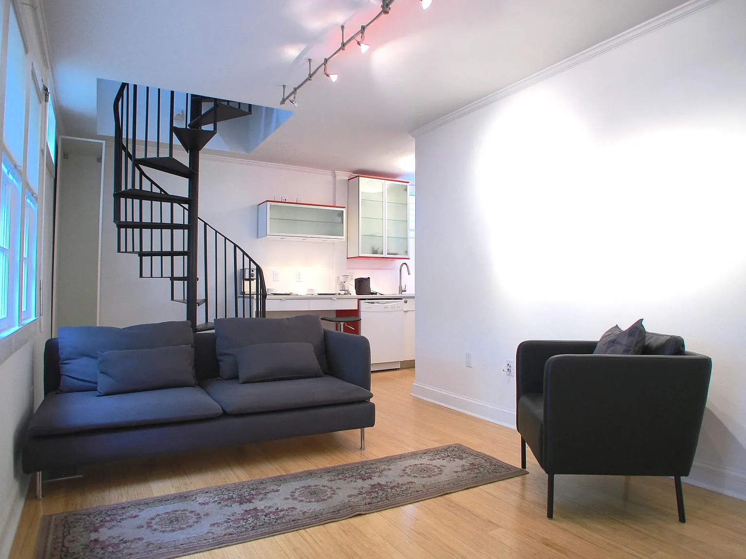 1 bed, 500 sqft, $1,350 — Photo 2