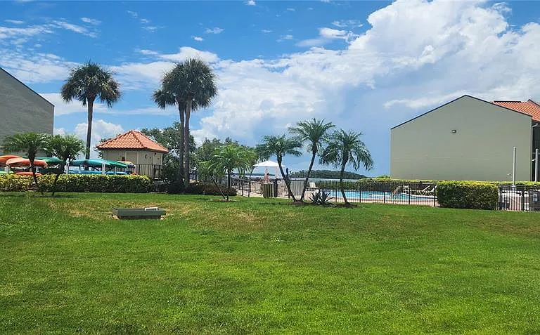 1515 Pinellas Bayway S #62 — Photo 55