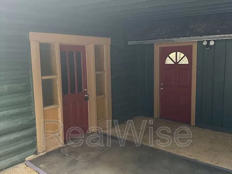 4550 Rogue River Hwy #10 — Photo 4