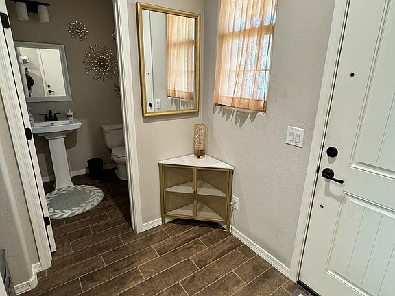4th image of 10989 W PIERCE Street