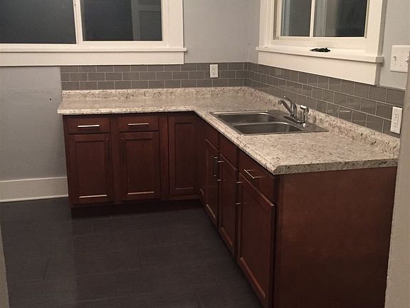 5th image of 529 W Lawrence St