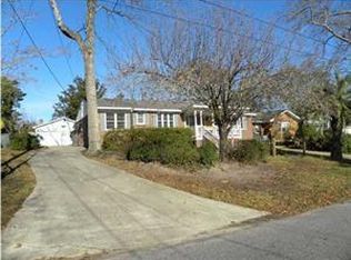 1250 Fort Dr, Hanahan, SC 29410