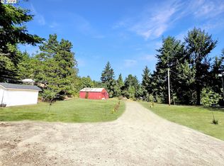 93669 Bishop Ln, North Bend, OR 97459