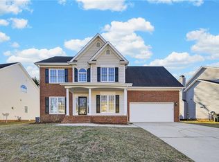 3229 Cheswick Dr, Greensboro, NC 27410