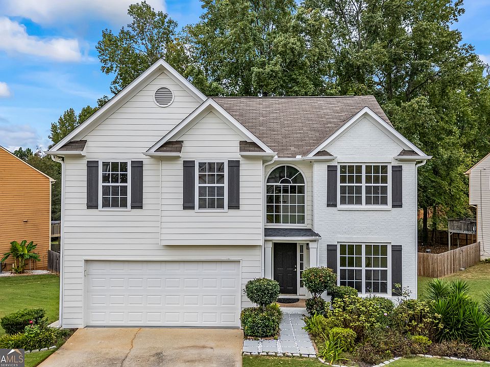 1st image of 900 Sweet Mill Ln