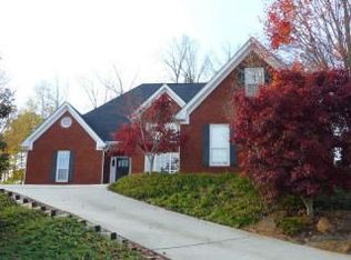 699 Lawton Ridge Dr, Lawrenceville, GA
