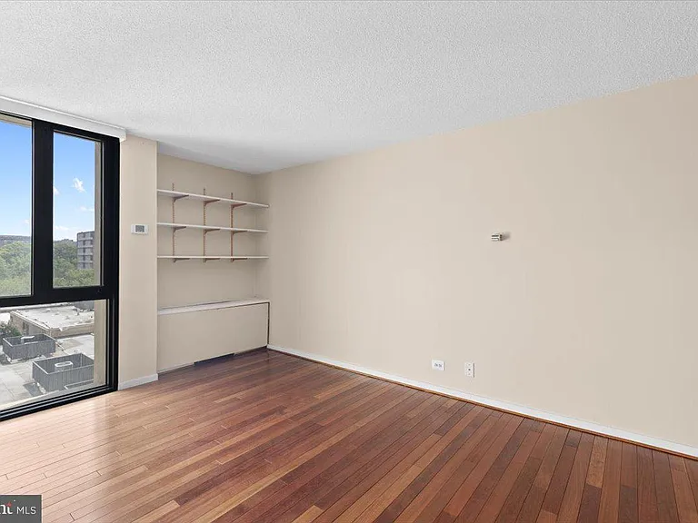 1250 4th St SW #W413 — Photo 11