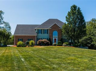 69 Emerald Glen Rd, Salem, CT 06420