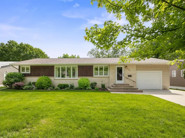 1045 Jefferson St SE, Hutchinson, MN 55350