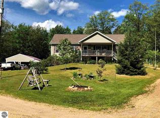 926 W Heath Rd, Rose City, MI 48654