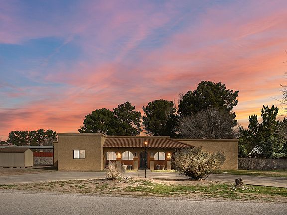 2nd image of 1430 Tierra Del Sol Dr