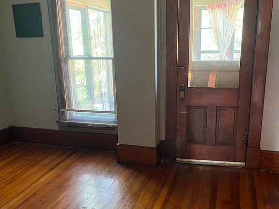 5th image of 701 S Laura Ave