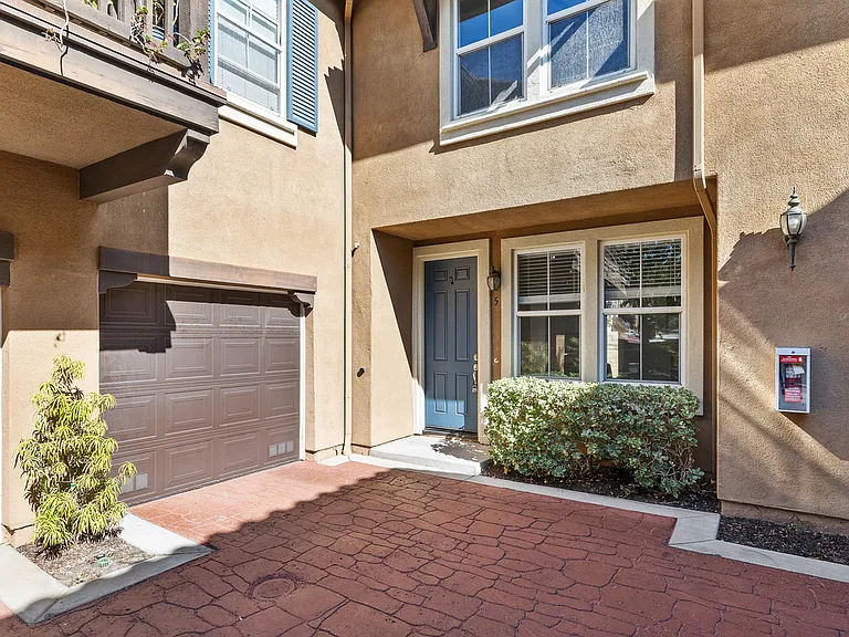 13285 Calle Del Campo #5 — Photo 3