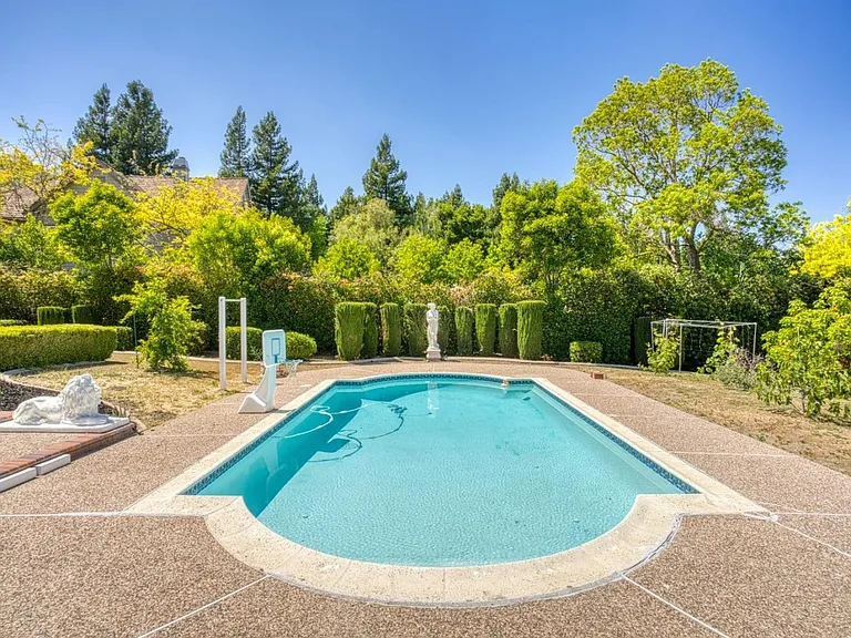 18 Foothill Pl — Photo 8