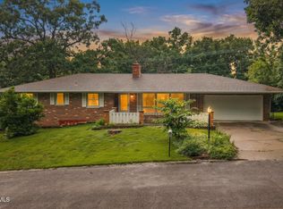 2 Herring Dr, Fulton, MO 65251