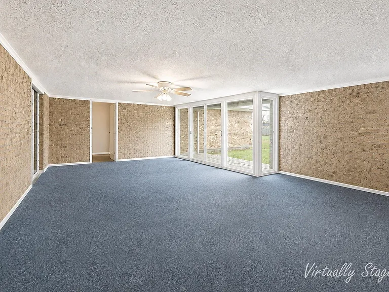4912 Goose Creek Dr — Photo 18