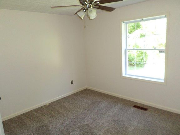 5th image of 8729 Finchwood Ln