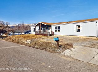 93 Remington St, Rifle, CO 81650