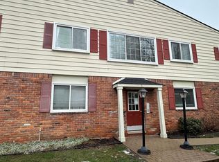 813 W Maple Rd, Clawson, MI 48017