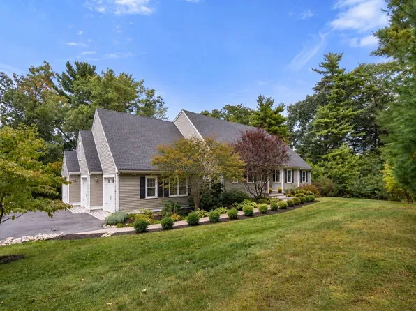 22R Pilgrim Way, East Walpole, MA 02032