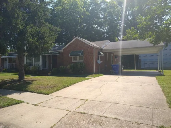 212 Saint James Ave, Suffolk, VA 23434