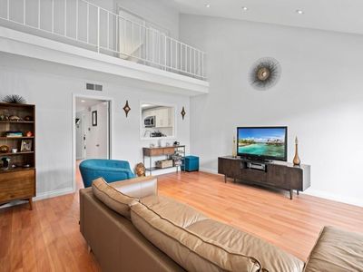 157 Morristown Ln, Costa Mesa, CA, 92626