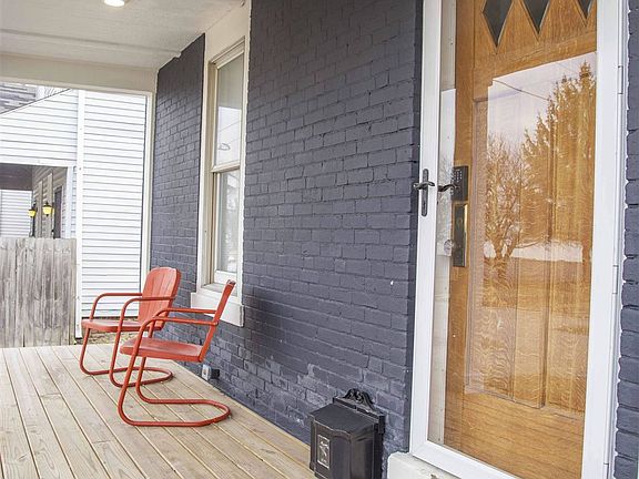 4th image of 203 Leota St