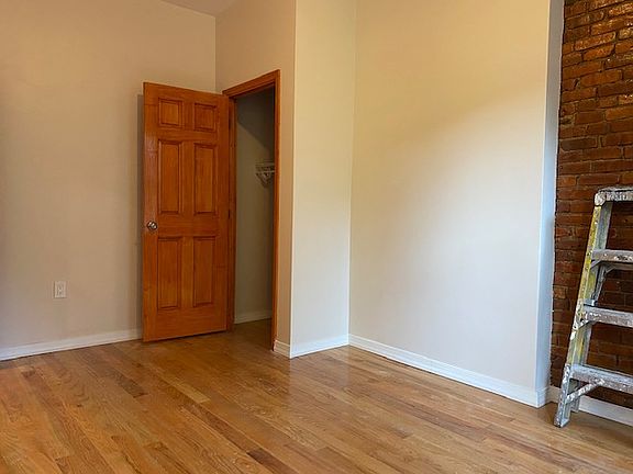 5th image of 126 Jefferson Ave #2A