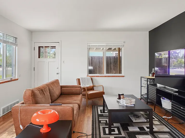 2665 S King St — Photo 2