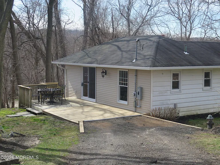 545 Cooper Rd — Photo 2