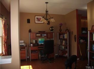 1126 Birkdale Dr, Mebane, NC 27302