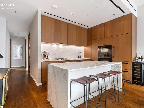 570 Broome St APT 12B, New York, NY 10013
