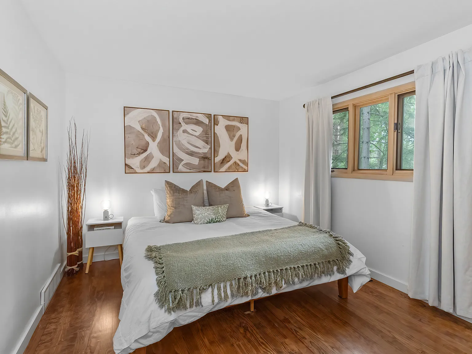 3 bed, 1244 sqft, $4,000 — Photo 4